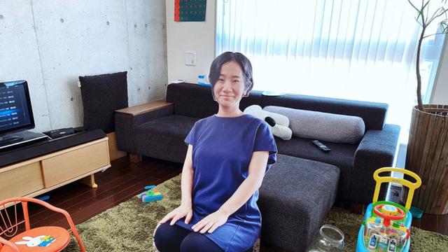 pria di Jepang buat replika istri dari kardus