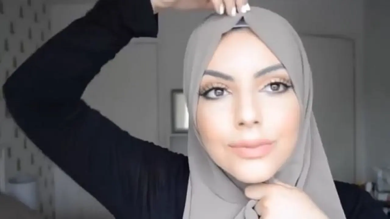 Tutorial hijab ala wanita Arab