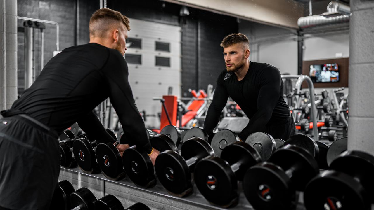 7 Latihan di Gym yang Bisa Percepat Pembentukan Otot dan Membakar Lemak Tanpa Membutuhkan Steroid