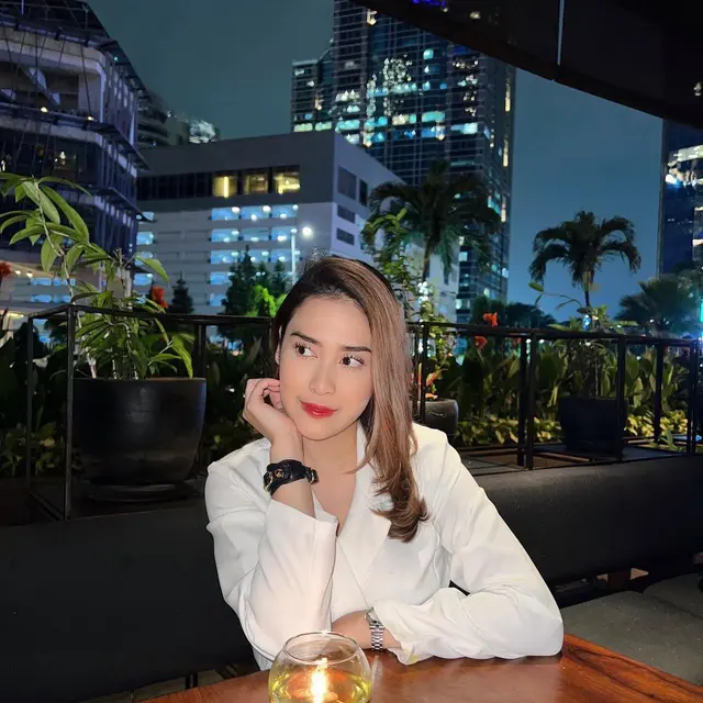 6 Potret Terbaru Artis Andania Suri Sudah Berkeluarga, Menikah di Usia 23 Tahun