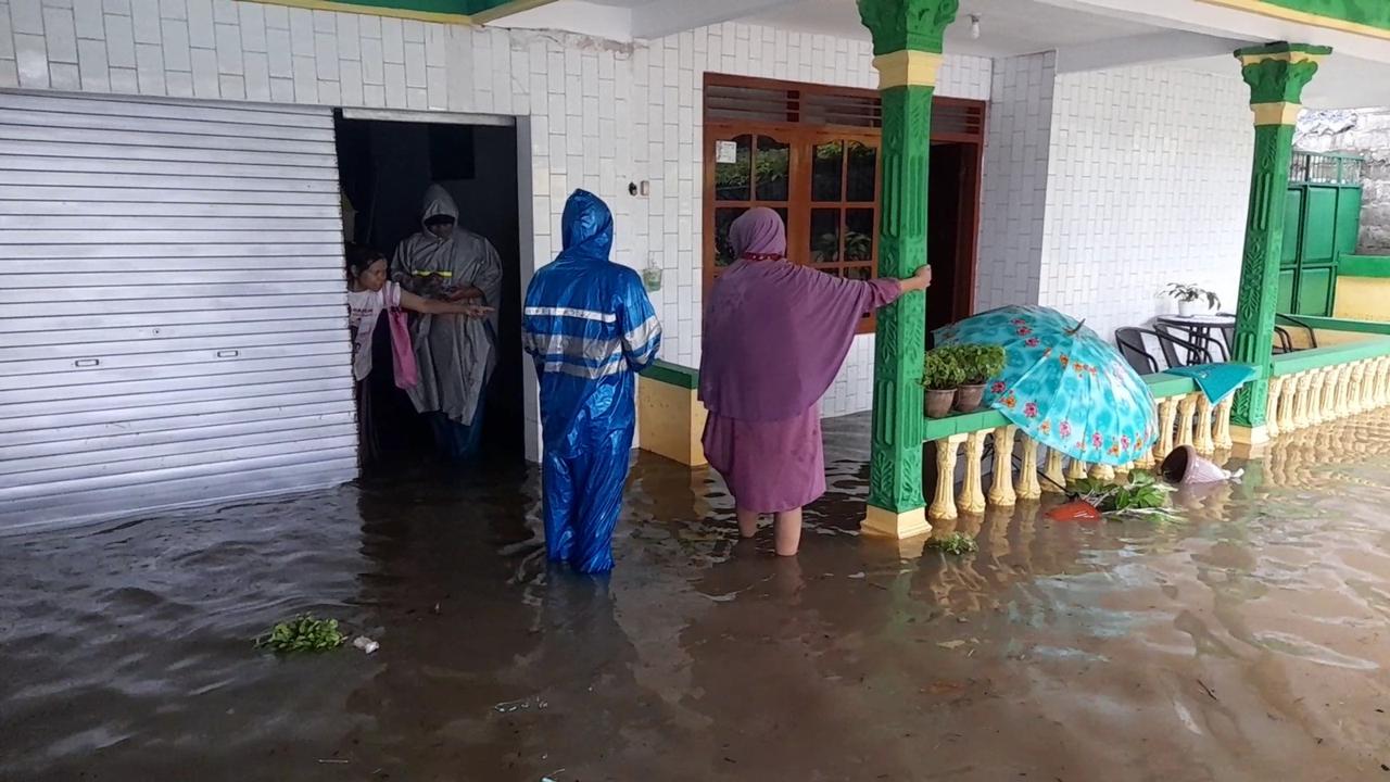 Salah satu rumah warga di Gunungkidul terendam banjir.