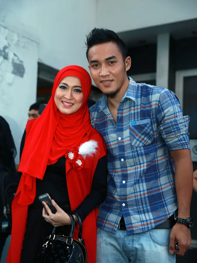 Okie Agustina dan Gunawan Dwi Cahyo