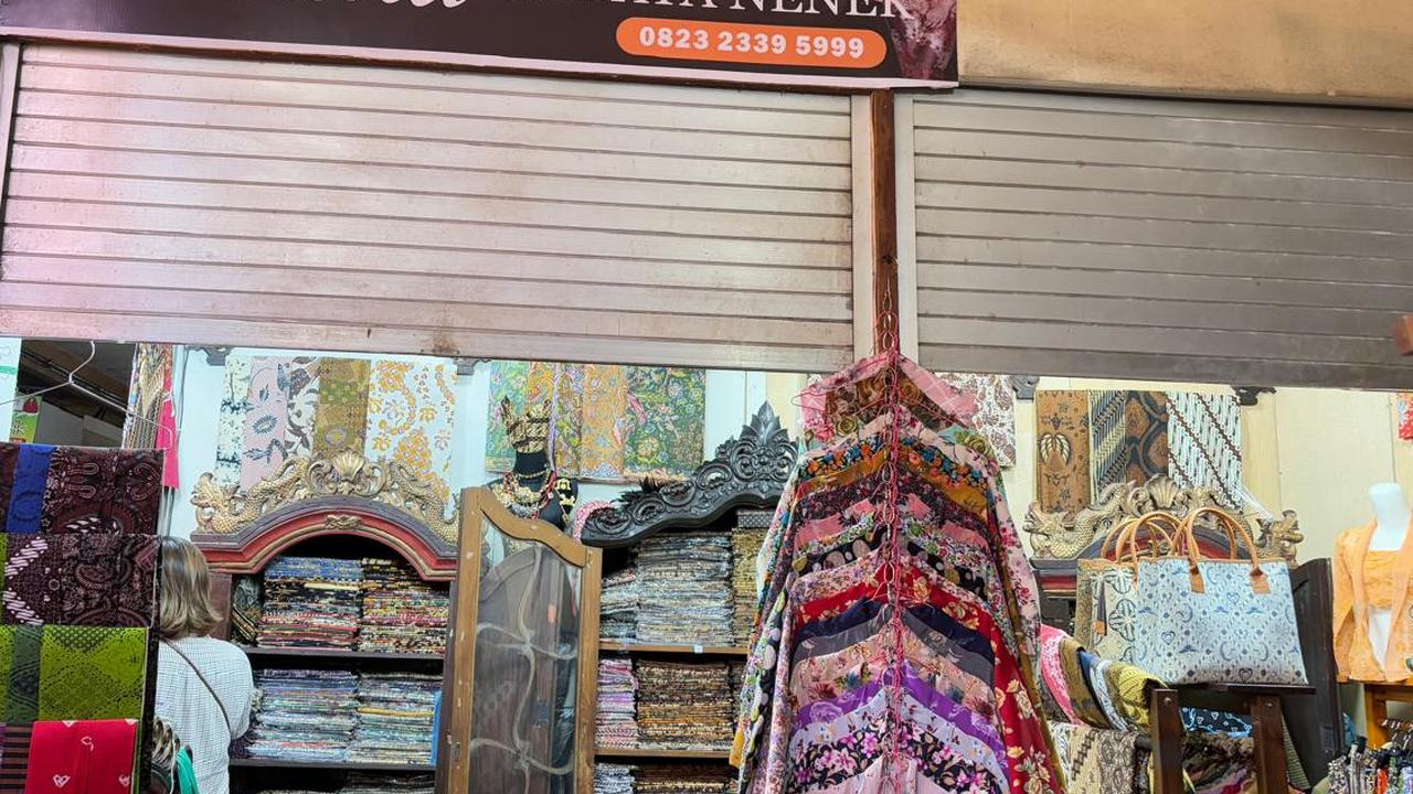 Kios Chandra Kebaya Nenek Pasar Beringharjo