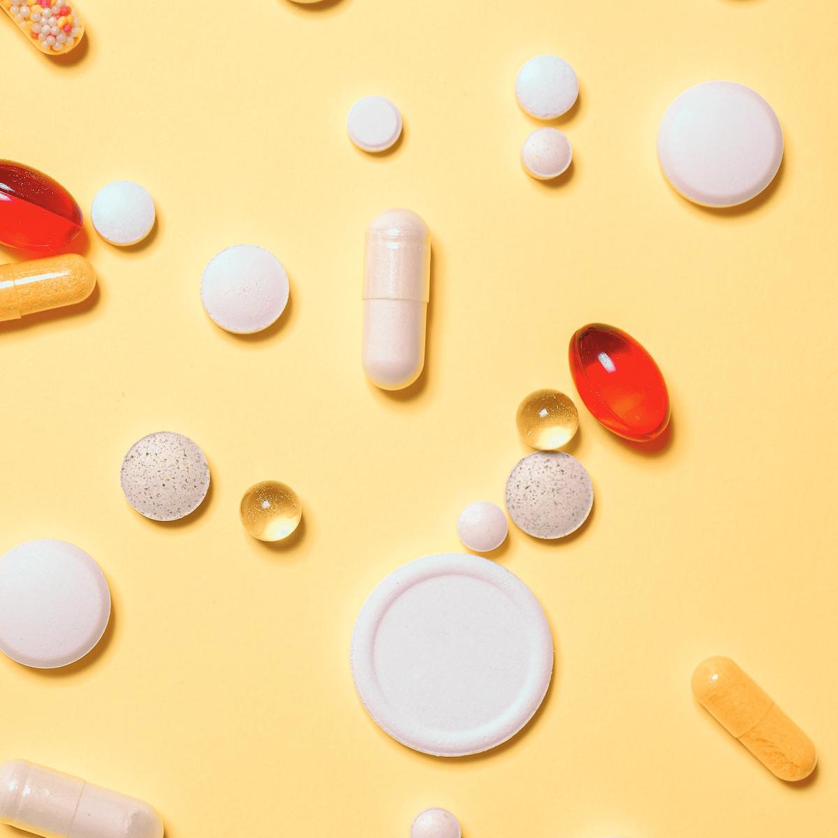Ilustrasi Obat dan Vitamin