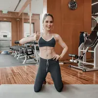 Simak jenis olahraga apa saja yang menjadi tren di kalangan para artis (instagram/claurakiehl)