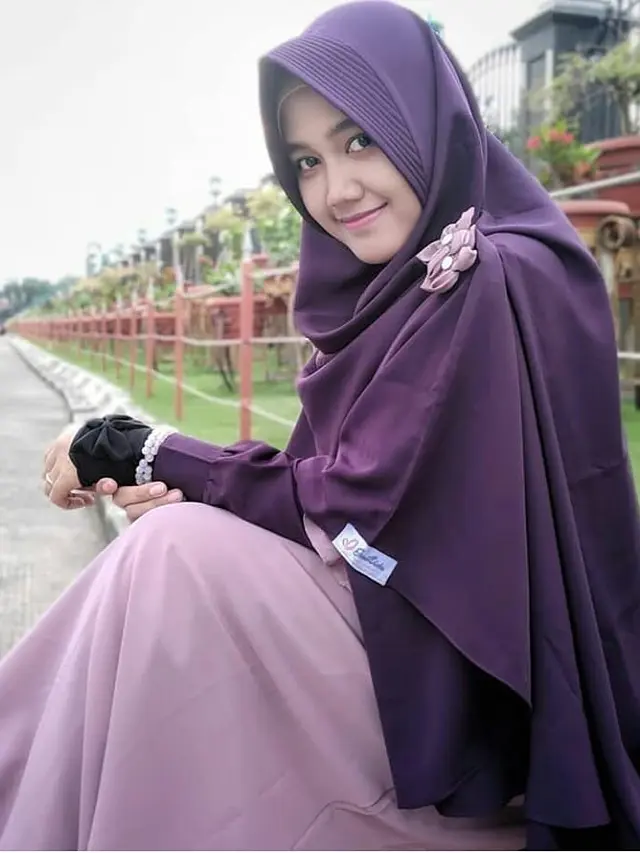 hijab ungu