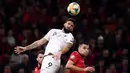 Olivier Giroud mampu tampil impresif di Liga Italia bahkan mampu menempati urutan kedua klasmen sementara bersama AC Milan. Namun, Hal tersebut tak membuat pelatih Didier Deschamps untuk membawanya di laga Semifinal UEFA National League 2021 nanti. (AFP/Franck Fife)