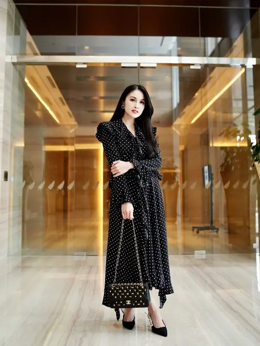 (Instagram/sandradewi88)