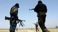 Pasukan Afghanistan yang didukung oleh AS baru-baru ini melakukan serangkaian operasi melawan militan ISIS (AFP)