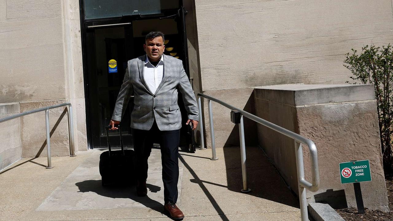 Trump PHK Massal 10.000 Pekerja Lembaga Kesehatan Amerika Serikat