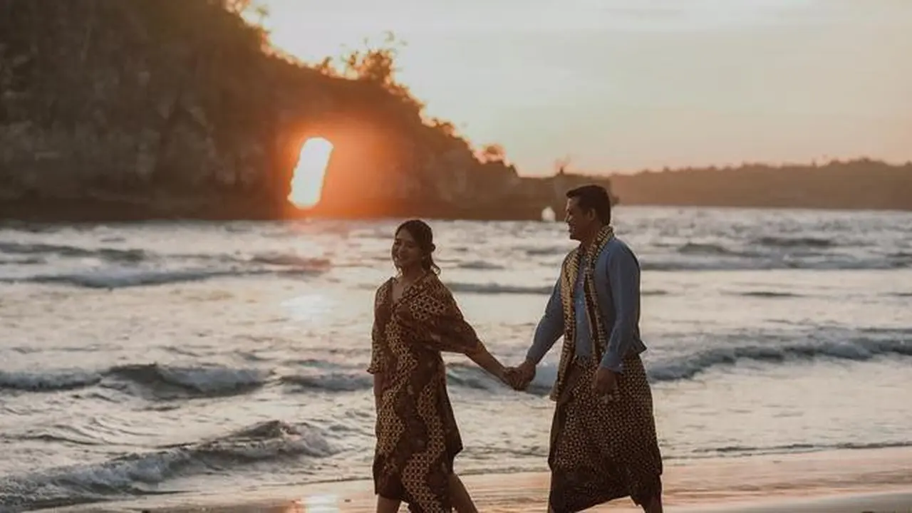 Kahiyang Jokowi dan Bobby Nasution menikah