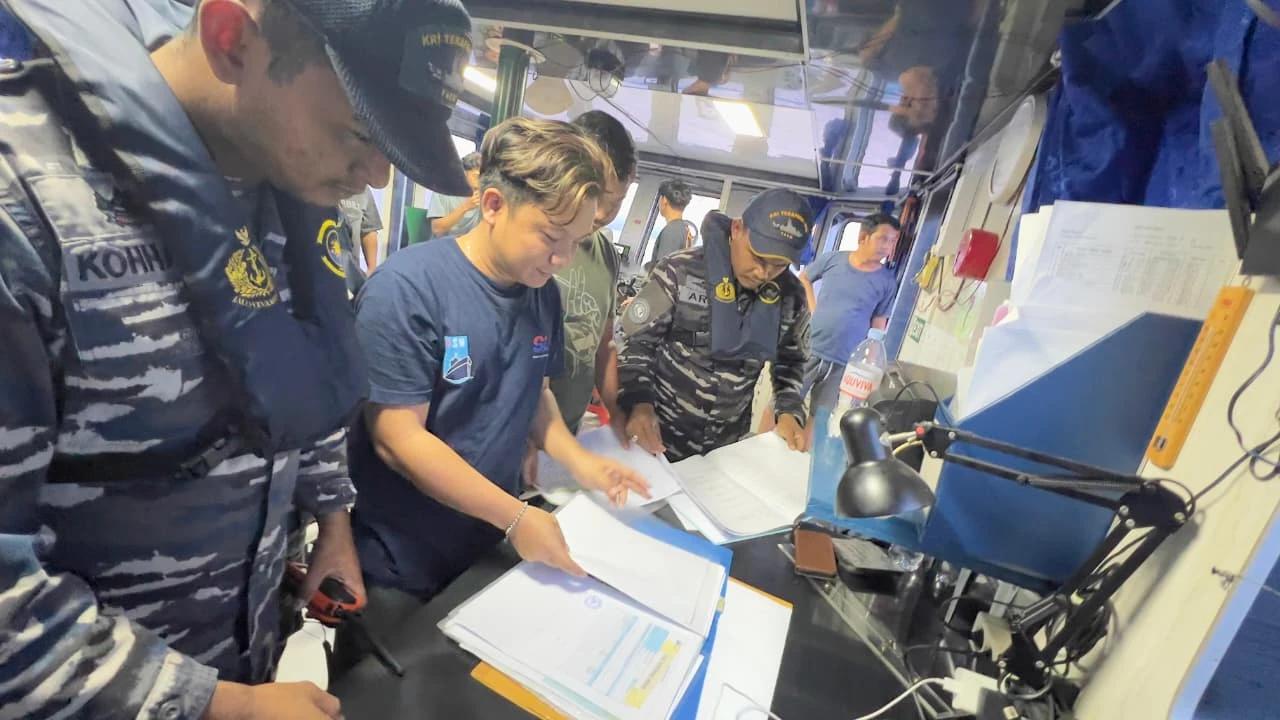 TNI AL Amankan Kapal Bermuatan Nikel Ilegal Diduga Tanpa Izin Berlayar