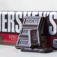 Hershey’s Chocolate. Sumber : spoonuniversity.com.