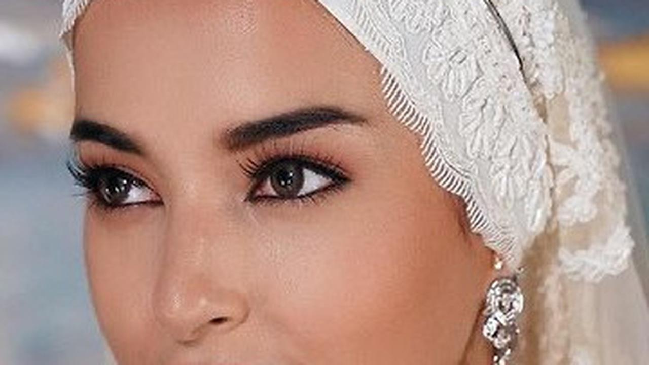 Terbaru Cosplay Jadi Anisha Rosnah, Ini Deretan Recreate Make Up Tokoh Terkenal ala Tasya Farasya