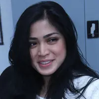 Jessica Iskandar akhirnya membuka semua tentang suaminya
