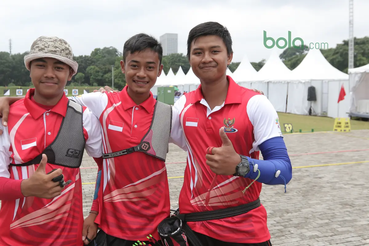 Riau Ega Agatha