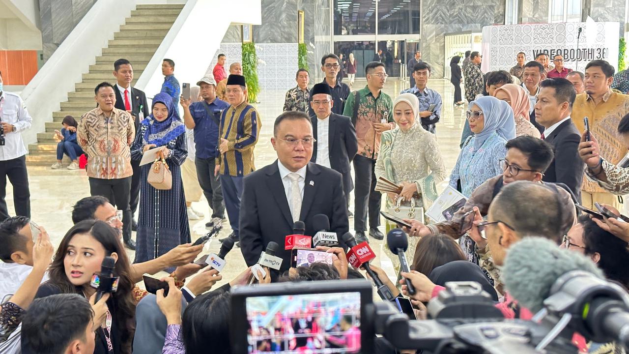 Pimpinan DPR RI Sufmi Dasco Ahmad di Nusantara III DPR RI, Jakarta, Minggu (20/10/2024).