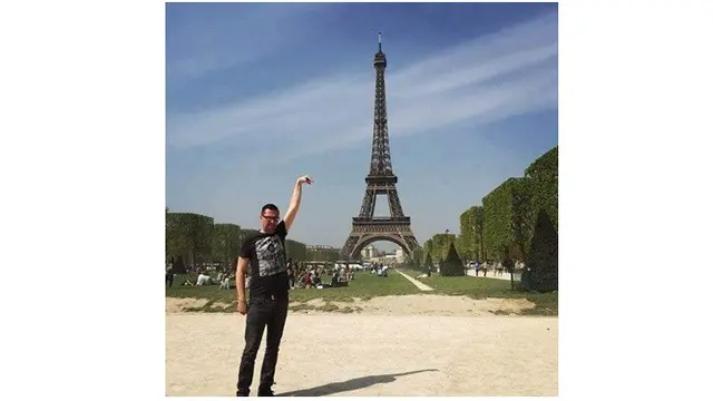 Foto Pria Ini Salah Angle, Hasil Photoshopnya Malah Bikin Ngakak