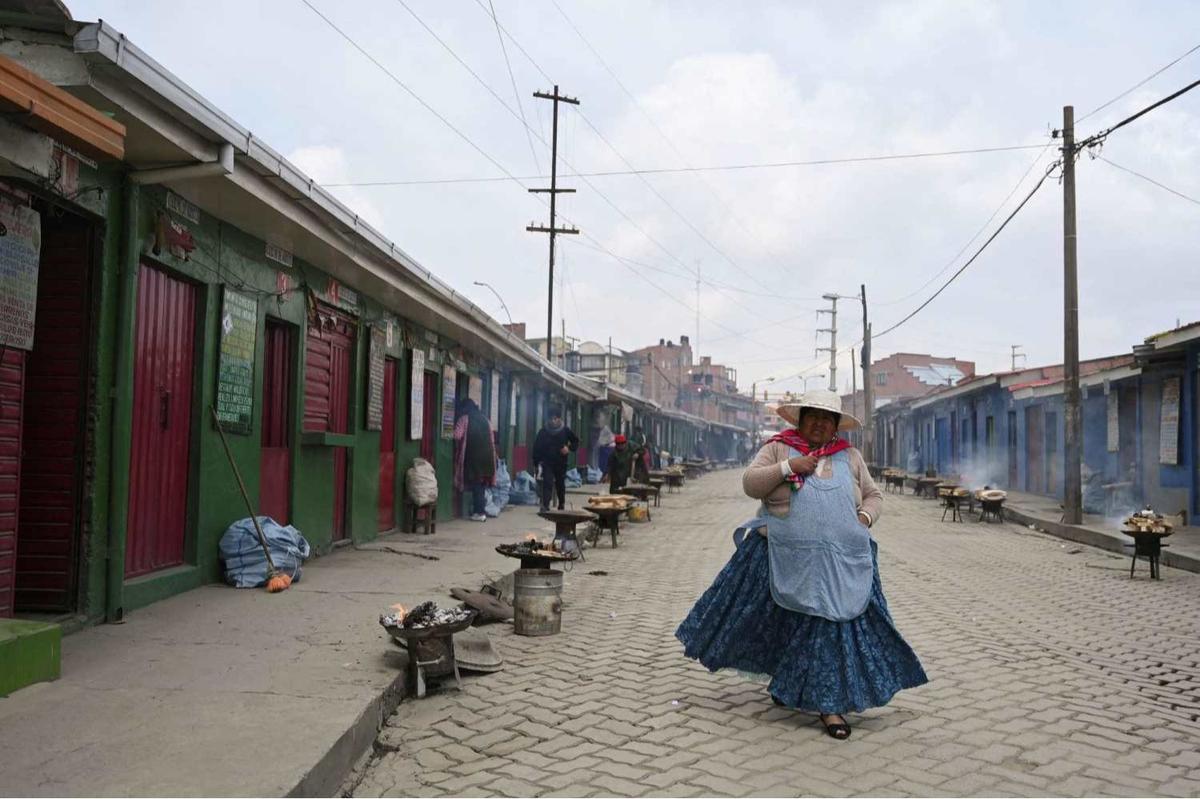 Ngerinya 'Rumah Bunuh Diri' Dihuni Para Dukun Bolivia