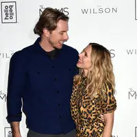 Kristen Bell dan Dax Shepard  (FOTO: Splashnews)