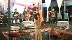 Para seniman dan budayawan di Solo, Jateng, mengadakan pentas keroncong selama 12 jam untuk mengenang Gesang Martohartono. Acara diisi pula dengan mengheningkan cipta.