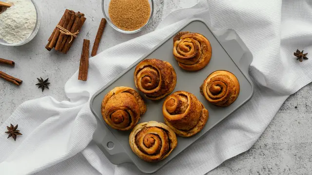 Cinnamon Roll