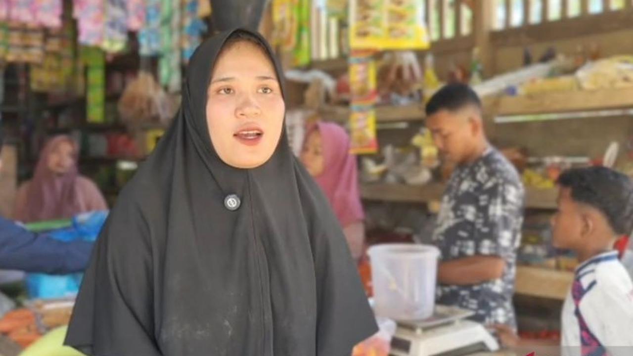 Perjuangan Belanja Lebaran Aceh Tamiang: Seberangi Sungai Demi Kebutuhan Idul Fitri