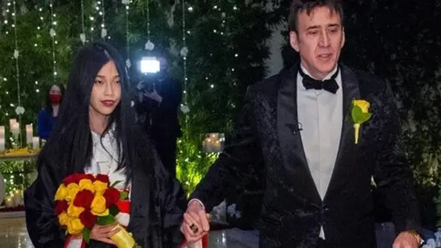 [Fimela] Nicolas Cage dan Riko Shibata