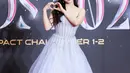 Ia kenakan ball gown kristal bernuansa icy blue dengan semata full payet yang tampak meawan [@parkminyoung_fanss]