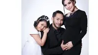 Uki NOAH bersama anak dan istri (Foto: Instagram)