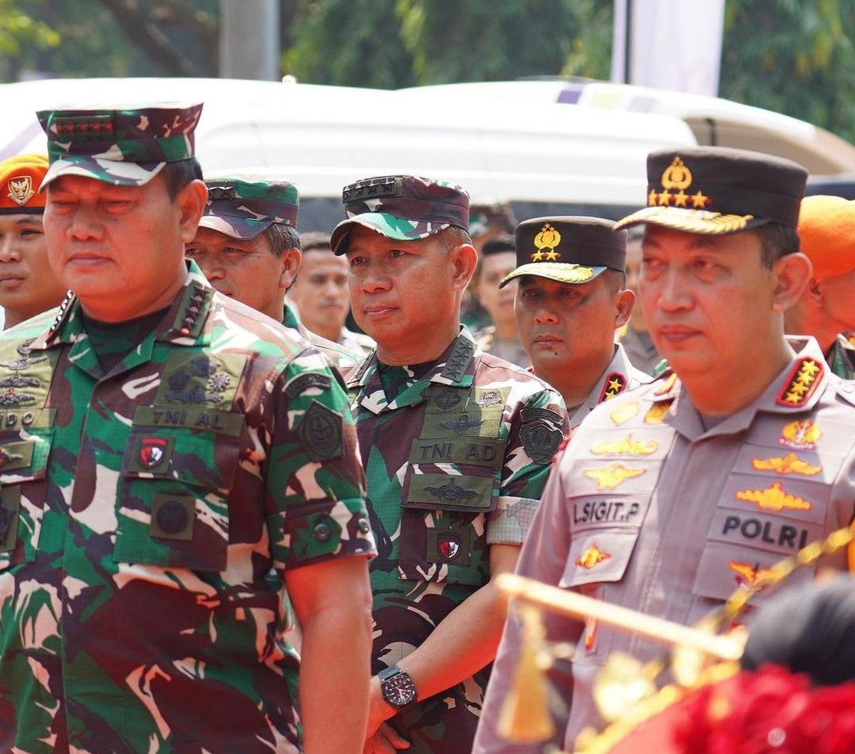 Hadir pula dalam acara Panglima TNI Laksamana Yudo Margono, Kapolri Jenderal Polisi Listyo Sigit Prabowo dan Kapolda Metro Jaya Irjen Polisi Karyoto.<br>