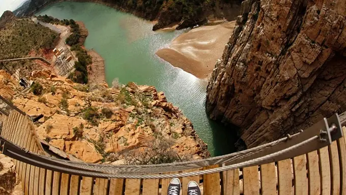 Caminito del Rey, Sensasi Berjalan di Jalur Tebing Paling Ekstrem