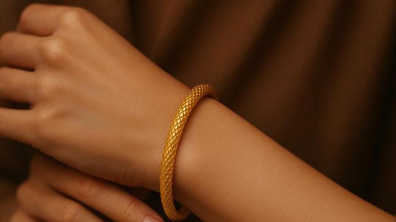 8 Inspirasi Gelang Emas 12 Gram 24 Karat Model Klasik Lilit, Desain Elegan dan Cocok untuk Investasi