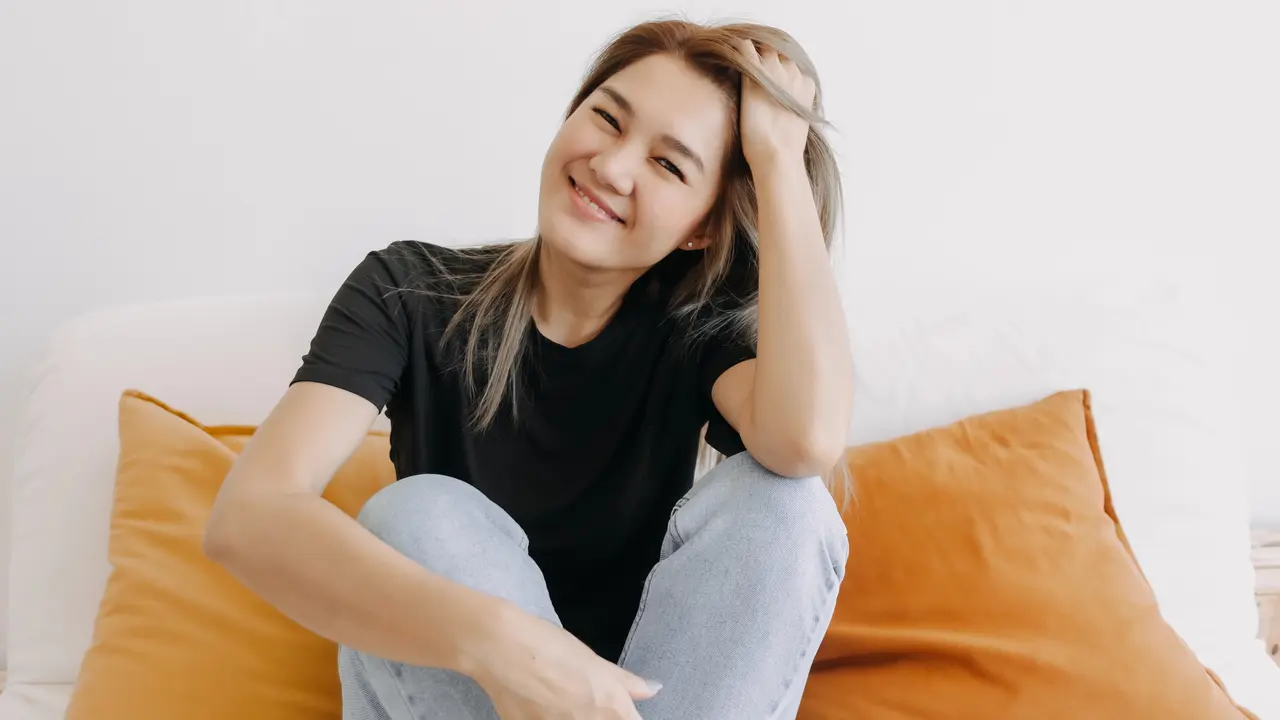 wanita september cinta sepihak move on