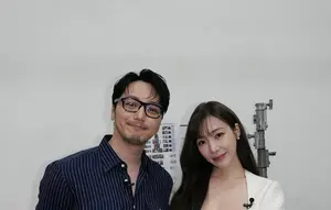 Pasutri Tampil Sepaket, Byun Yohan dan Tiffany Young Hadiri Melon Music Awards 2026
