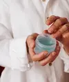 Niacinamide tidak boleh digunakan bersamaan dengan kandungan seperti vitamin C, karena bisa menyebabkan kemerahan dan iritasi pada kulit sensitif. Foto ilustrasi: unsplash.com/Nataliya Melnychuk.