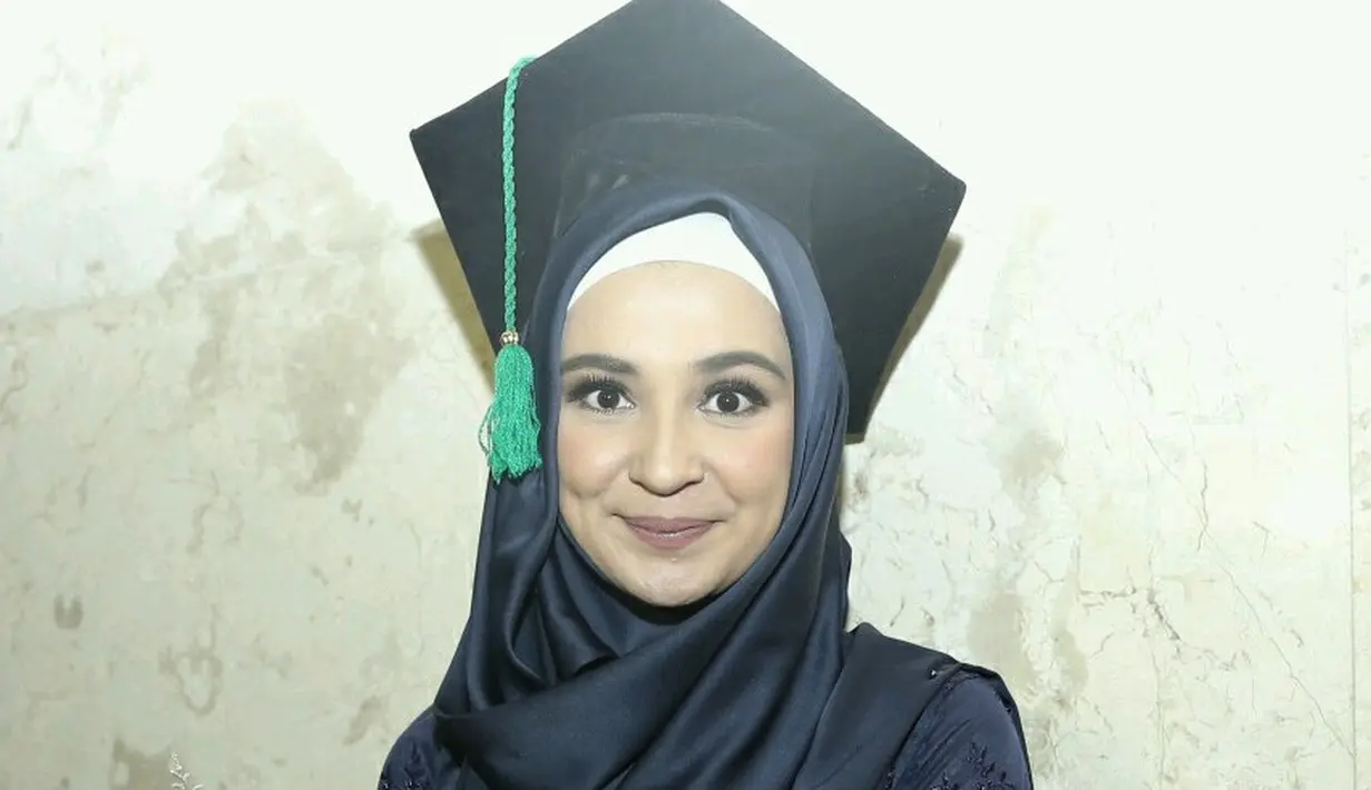 Shireen Sungkar saat Wisuda (Galih W. Satria/Bintang.com)