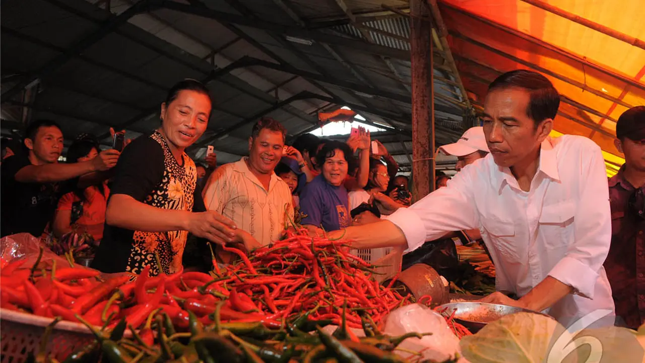 Kunjungi Manado, Jokowi Diserbu Ibu-ibu