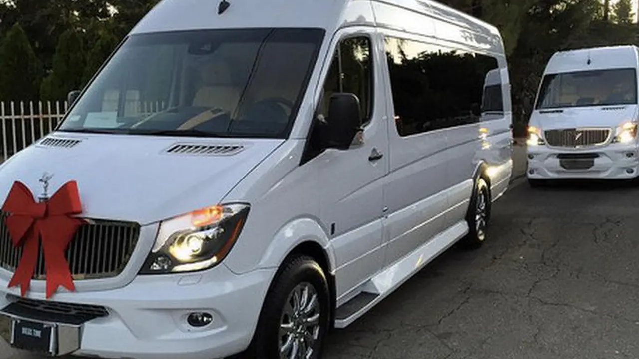 Minivan Tyrese Gibson untuk Vin Diesel