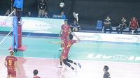 Tim putra&nbsp;Eka Mandiri Jaya menang atas KWK Ponorogo 3-0 (25-22, 25-20, 25-20) pada laga semifinal&nbsp;Livoli Divisi I 2025 di&nbsp;Sport Center Lamongan, Sabtu (1/11).&nbsp;(foto: PBVSI)
