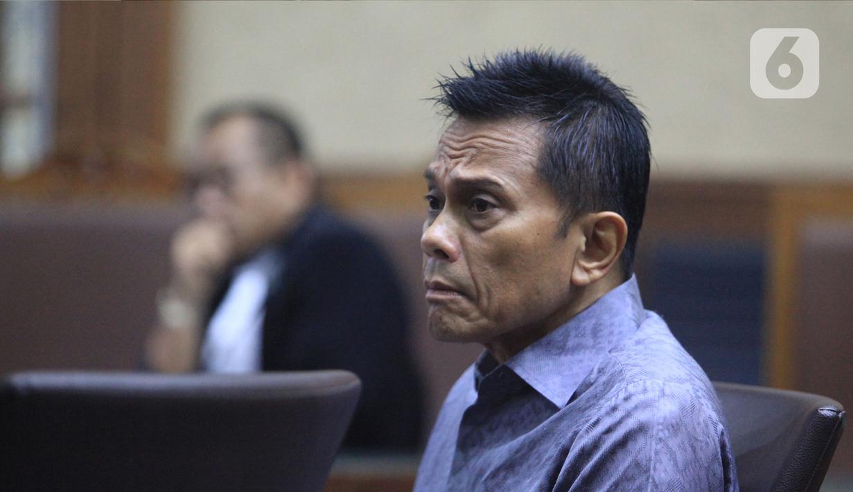 Mantan Dirut PT Mugi Rekso Abadi, Soetikno Soedarjo menjalani sidang dakwaan di Pengadilan Tipikor, Jakarta, Kamis (26/12/2019). Soetikno didakwa menyuap mantan Dirut PT Garuda Indonesia Emirsyah Satar terkait pengadaan pesawat dan mesin pesawat di PT Garuda Indonesia. (Liputan6.com/Herman Zakharia)