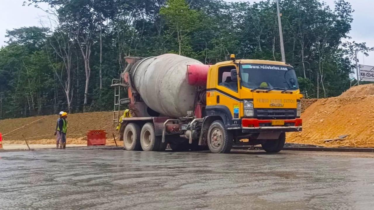 Semen Indonesia Pasok Beton Pembangunan Tol Hubungkan Jambi ke Lampung, Segini Jumlahnya