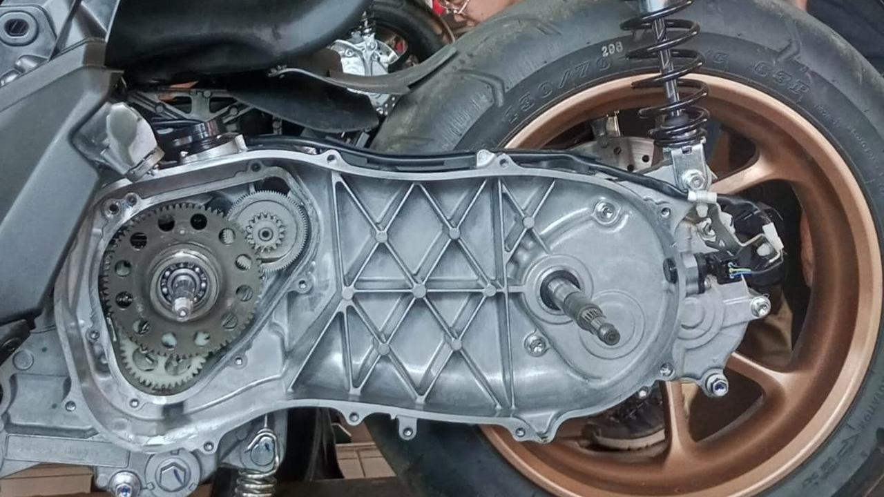 Dengan adanya NMAX Turbo, terjadi beberapa perubahan baru yang didukung oleh sensasi turbo yang dihasilkan oleh komponen terbaru yang ada