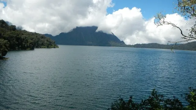 Danau Gunung Tujuh Kerinci