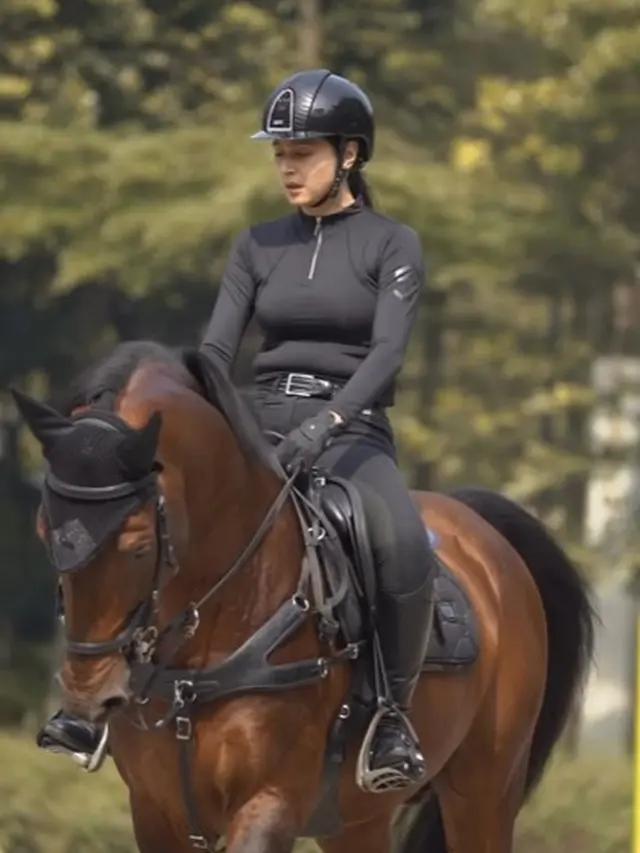 Nabila Syakieb berkuda (Instagram/nsyakieb85)