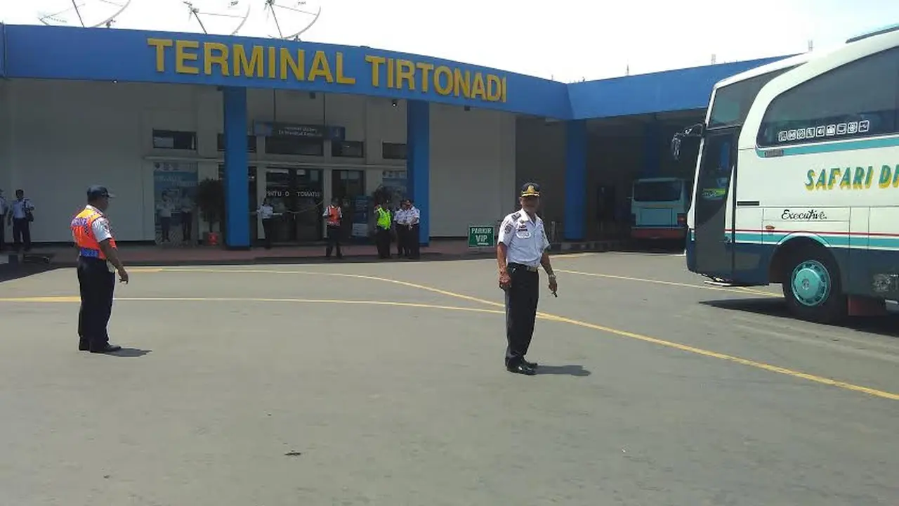 Terminal Tirtonadi akan terhubung langsung dengan Stasiun Solo Balapan melalui skybridge. (Liputan6.com/Fiki Ariyanti)