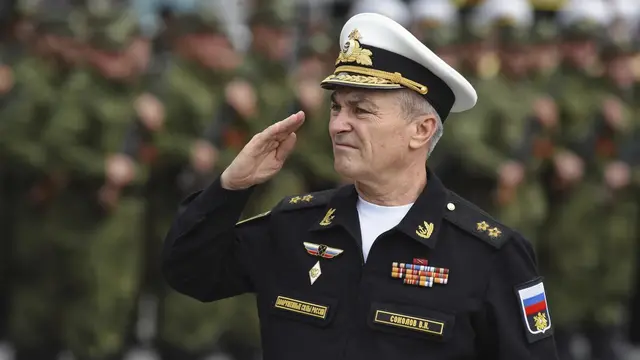 Viktor Sokolov, komandan Armada Laut Hitam Rusia, di Sevastopol, Krimea, pada 21 September 2022. (Viktor Korotaev / Sipa USA via AP)