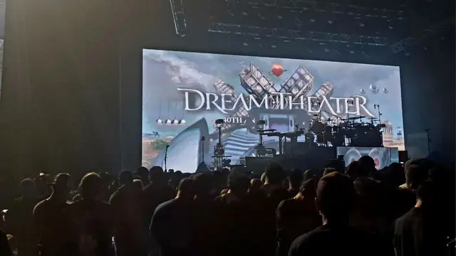 Konser Dream Theater. (Yacob Biliocta/ Liputan6.com)