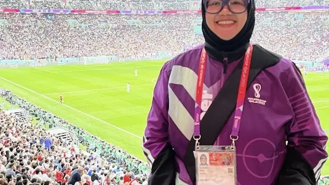 Potret Mita relawan Indonesia bertugas di stadion Piala Dunia 2022