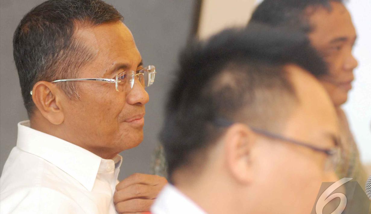  Menurutnya, penerbitan tabloid ini bukan sebagai bentuk serangan balik atas kampanye negatif terhadap calon presiden Joko Widodo (Jokowi). Tapi cuma sebatas memenuhi kewajiban memberikan informasi utuh (Liputan6.com/Johan Tallo)